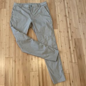 Lululemon khaki pant